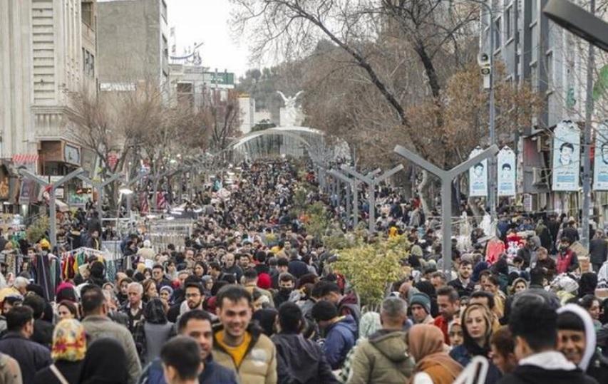جمعیت ایران از ۸۶.۵ میلیون نفر گذشت/ زنان ایران از ۶ فرزند در گذشته به یک فرزند رسیده اند