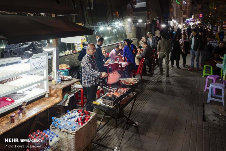 صاحبانِ «کباب گاری» های گیلان باید کارت سلامت بگیرند اما مانع کسب شان نشوید