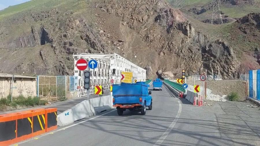 پل سفیدرود منجیل _علی آباد چند ساعت بعد از انسداد بازگشایی شد/ راه و شهرسازی گیلان:کار پیمانکار غیرقانونی بود