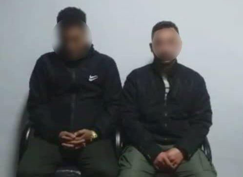 از کشف چراغ چشمک زن پلیسی،تفنگ پلاستیکی تا ساتور،قمه و قرص متادون