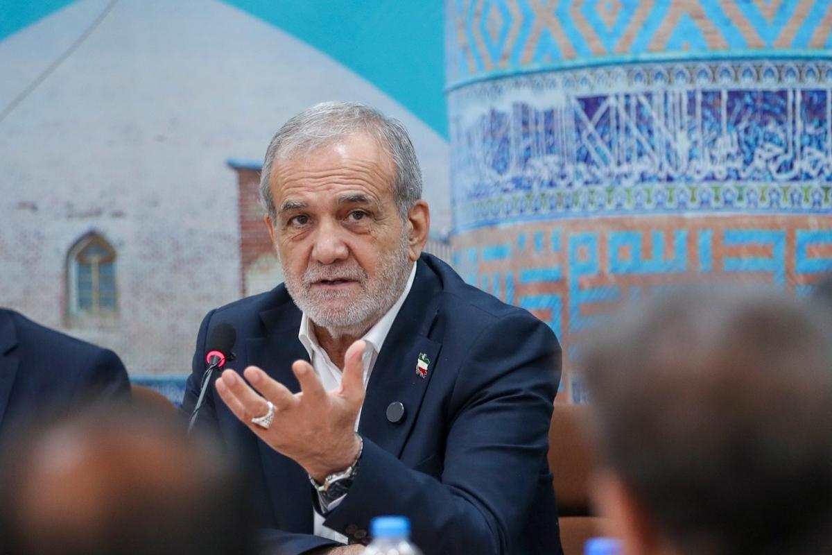 پزشکیان: اگر باران نبارد احتمالاً آب از آذر در تهران جیره بندی می شود/ گرانی و تورم تقصیر مجلس و دولت است
