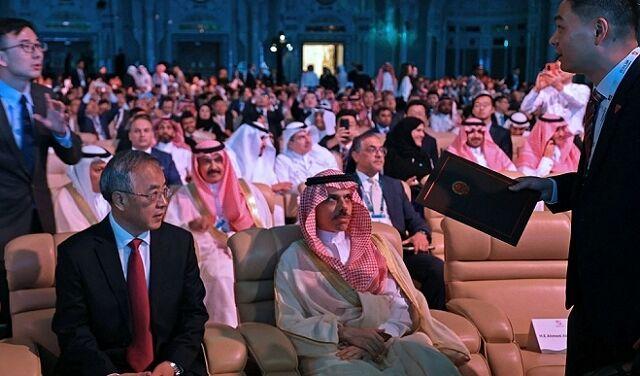 خیزِ خزنده چین در خلیج فارس