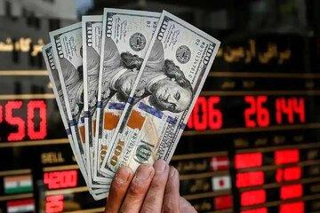 نوسان دوباره در بازار ارز؛ دلار به ۱۰۷ هزار و ۹۰ تومان رسید