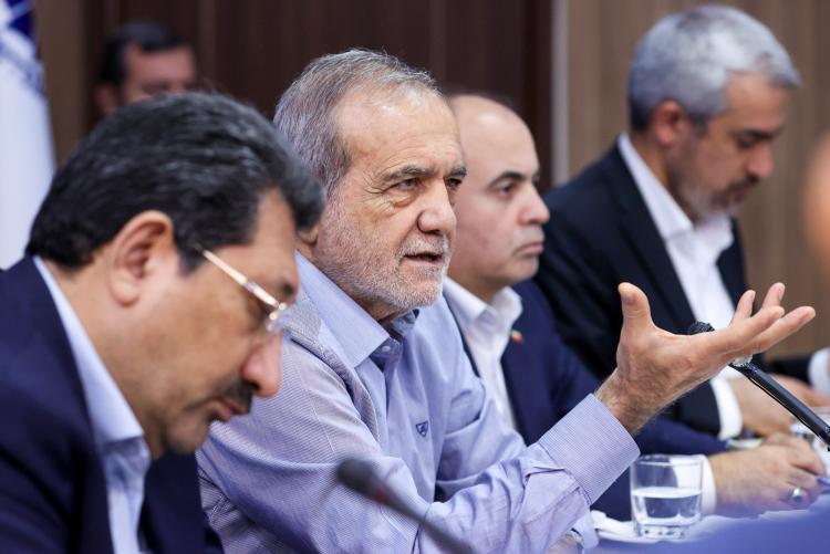 پزشکیان:هدف اسنپ‌بک، ‌محدود کردن فروش نفت ایران است