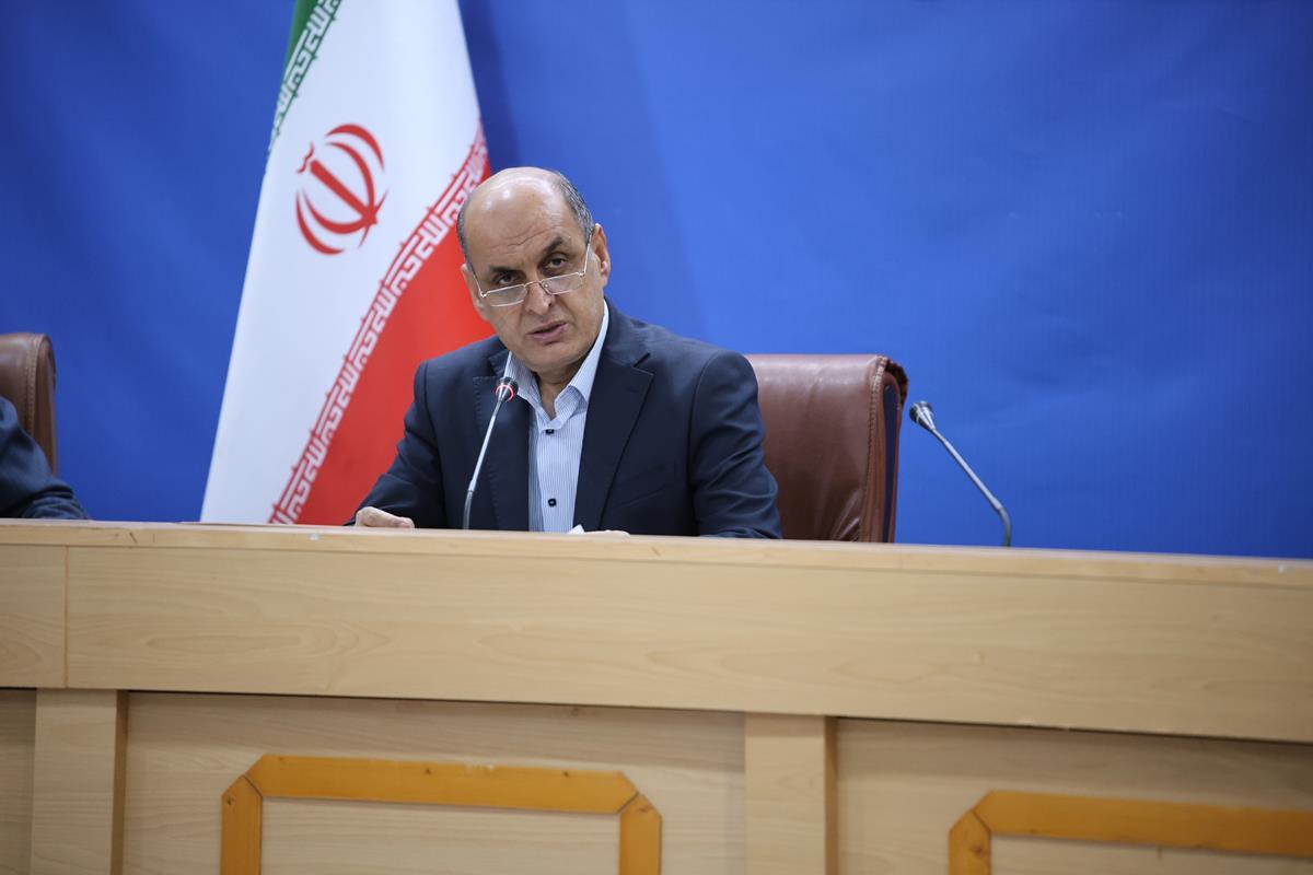 حق‌شناس: توقف پروژه‌های عمرانی به‌دلیل کم‌کاری بانک‌ها قابل قبول نیست