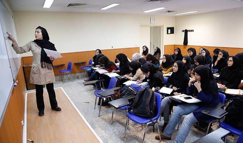 سن ورود به دانشگاه فرهنگیان افزایش یافت