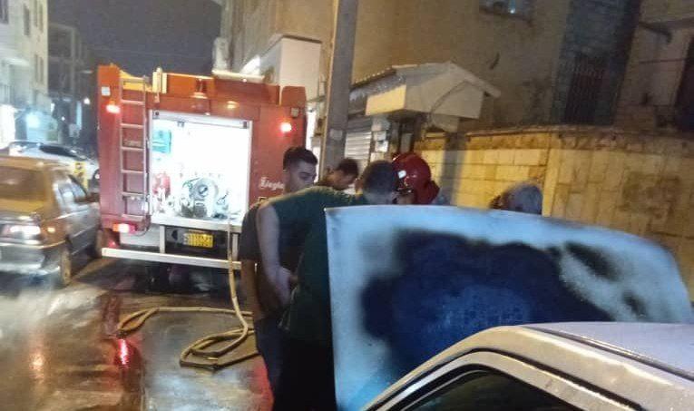 آتش‌سوزی شبانه در رشت؛ پراید در تختی شعله‌ور شد، راننده سالم ماند