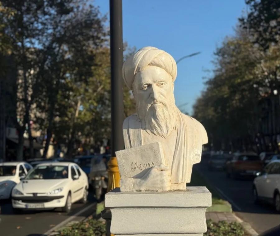 رونمایی از سردیس حافظ شیرازی در رشت همزمان با شب یلدا