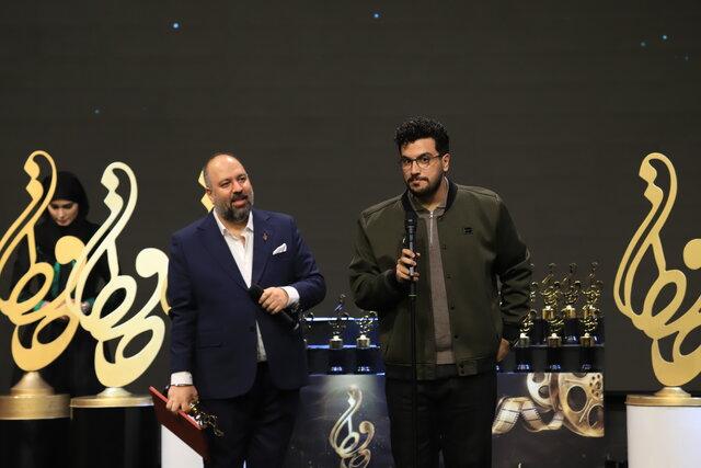 چهره هایی که در جشن حافظ موفق به دریافت جایزه شدند؛ از امیرحسین قیاسی تا رامبد جوان، رضا عطاران، بهنوش طباطبایی و هومن سیدی