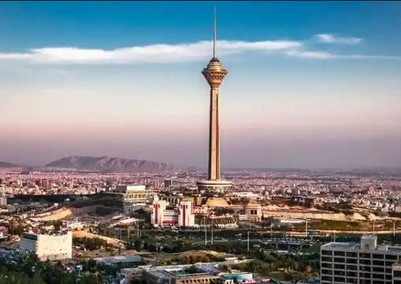 ادارات، مراکز آموزشی و بانک‌های استان تهران تعطیل شد