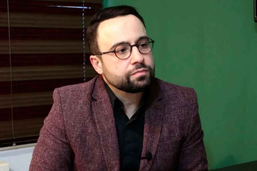 باز شدن راه اعتراض مسالمت آمیز ضروری است/تغییر رئیس بانک مرکزی،افزایش حقوق و کالابرگ از نتایج نگاه متفاوت دولت پزشکیان به اعتراضات است
