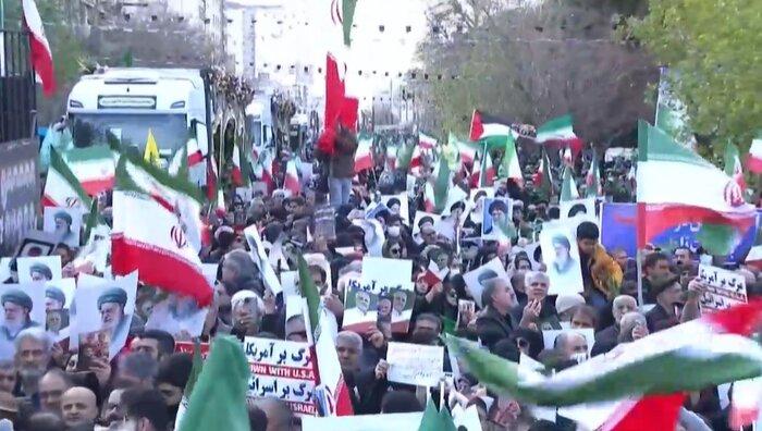 مراسم تشییع پیکر ۱۰۰ شهید مردمی و مدافع امنیت در تهران