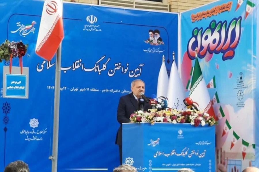 آمار دقیقی از فرهنگیان و دانش آموزان جانباخته در حوادث اخیر اعلام نشده است/توضیح وزیر درباره امتناع برخی خانواده ها از مدرسه فرستادن دانش آموزانشان بدلیل شرایط خاص کشور