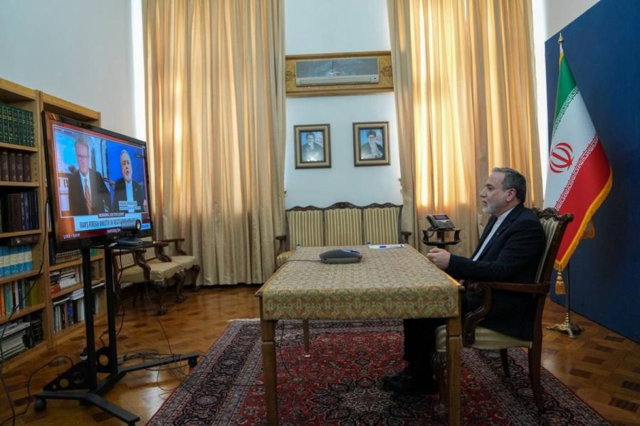عراقچی: هیچ ضرب الاجلی وجود ندارد/در ۳ روز آینده پیش نویس پیشنهادی توافق هسته ای را نهایی خواهیم کرد