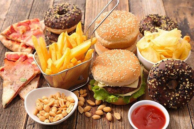 هشدار متخصص گوارش: ترکیب چرب و نوشابه، «بمب گوارشی» در مهمانی‌ها