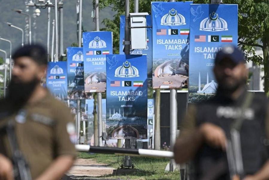 ایران، بررسی حضور در مذاکرات صلح را مشروط به رفع محاصره دریایی آمریکا دانست