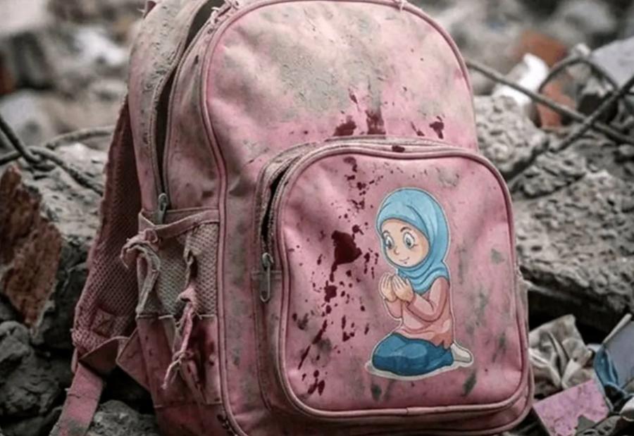 ارسال نمادین کوله‌پشتی دانش آموزان شهید میناب به مقر سازمان ملل