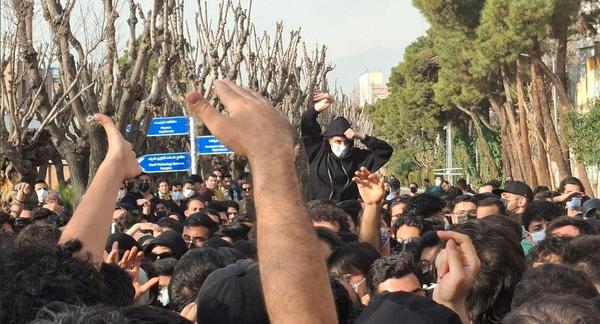 چرا ۶ دانشجوی دانشگاه شریف اخراج شدند؟