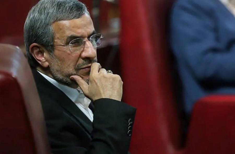 حضور غیرمنتظره احمدی نژاد در جلسه کمیسیون اقتصادی مجمع تشخیص