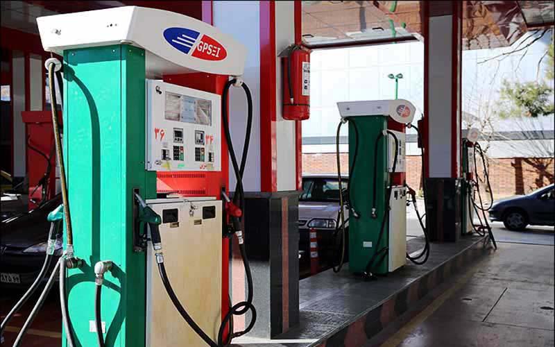 آغاز توزیع بنزین سوپر ۱۱۰ هزارتومانی در یکی از جایگاه های رشت