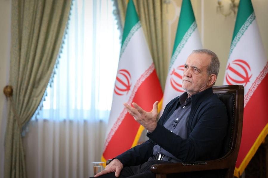 باید پُست‌ها را به افراد شایسته بدهیم/دولت با شهادت رهبری پشتوانه بزرگی را از دست داد/حوادث دی‌ماه پارسال قابل فراموشی نیست