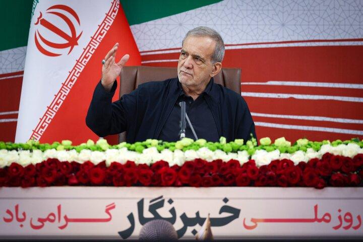 رئیس جمهوری: بهترین زمان برای دستیابی به توافق شرایط کنونی است/مهم ترین دغدغه و نگرانی امروز من معیشت مردم است