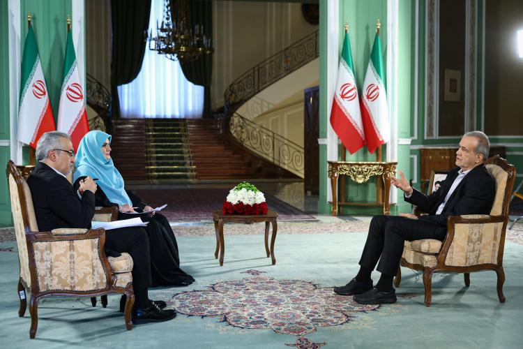 رئیس جمهور: نرخ سوم بنزین بیش از ۱۰ هزار تومان نخواهد شد