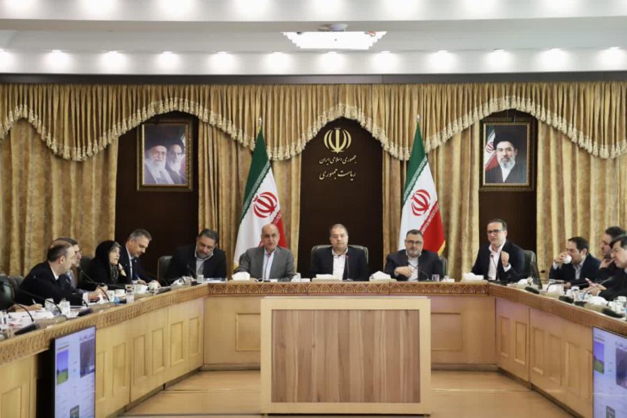 استاندار گیلان: موانع اداری سرمایه گذاران بخش خصوصی باید برداشته شود