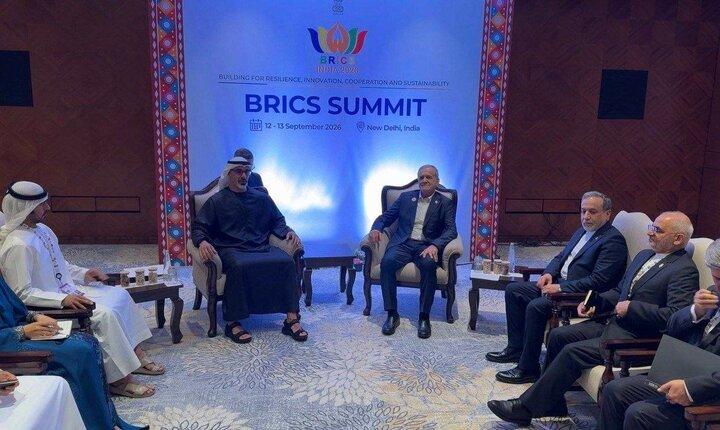 در حاشیه اجلاس سران بریکس انجام شد؛دیدار رئیس جمهور ایران با ولیعهد امارات
