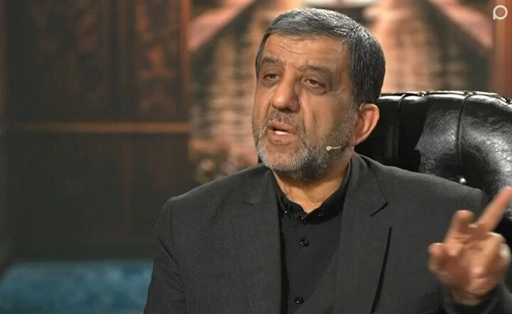کیهان این بار سراغ ضرغامی رفت: حالا چه وقت انتقاد از گشت ارشاد است!/ فقط حرف نزن، راه حل بده