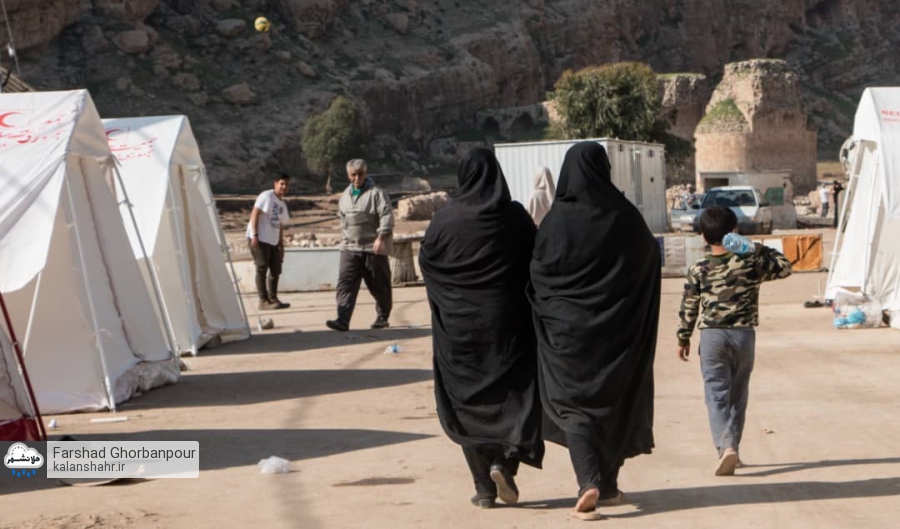 گزارش تصویری: وضعیت زنان در سیل پل دختر و معمولان