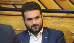 دانشجو پرچم دار روشنگری در کشور است