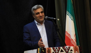 مشکلات جامعه با زبان هنر بیان شود