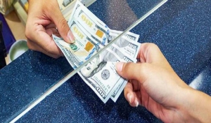 اظهارات ترامپ ترمز دلار را کشید