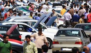 افت ۲ تا ۸ میلیون تومانی قیمت خودرو