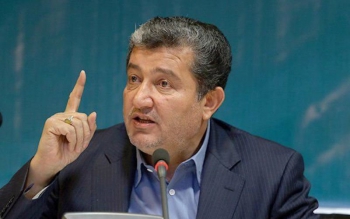 خودروسازان عامل سهمیه بندی بنزین هستند