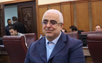 هنر انقلاب این است که یک عده را دلسرد کند / لاریجانی عاقل تر از آن است که برای ریاست جمهوری بیاید