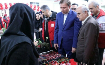 برگزاری بازارچه نیکوکاری چتر مهربانی در جمعیت هلال احمر استان گیلان