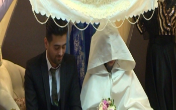 هدیه نوعروس نیکوکار به یک کودک