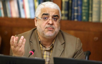 احمدی نژاد باید بداند که اصولگرا و اصلاح طلب او را در آغوش نخواهند گرفت