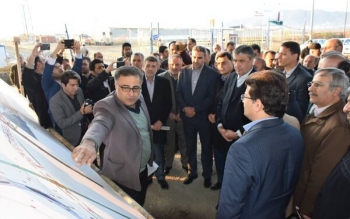 وزیر راه و شهرسازی از زیرساخت های اقتصادی آستارا بازدید کرد