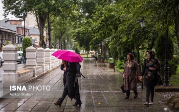 برف و باران در راه گیلان