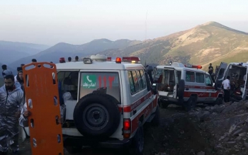 واژگونی یک نیسان با 13 سرنشین در جاده ییلاقات ماسال