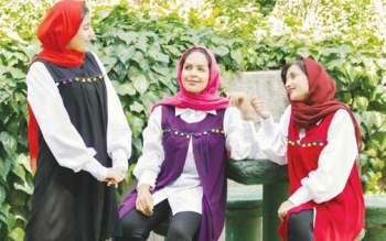 «لبخند» علیه «خشونت»