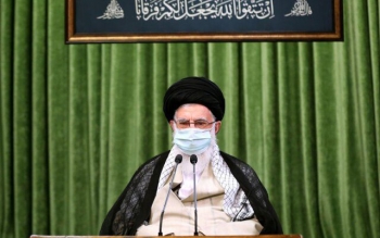 مجادلات مردم را ناراحت می کند همه باید در مقابل دشمن یکصدا باشیم