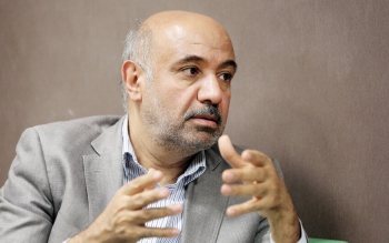 وضعیت آبادان را برای شریعتمداری توضیح دادم و او گفت «شرممان باد» / خودم هم شرمسار شدم