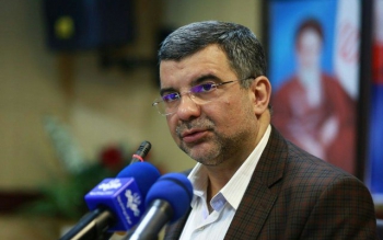 شفاف می گویم، حداقل تا یک سال دیگر با کرونا خواهیم بود