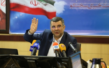 ادارات را تعطیل نکردیم که مردم پاساژگردی کنند