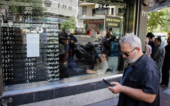 هجوم شبانه به بازار دلار /پیش بینی قیمت دلار امروز 18 فروردین
