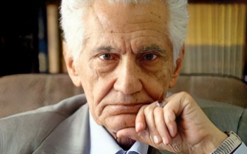 تبریک وزیر ارشاد به استاد سمیعی گیلانی